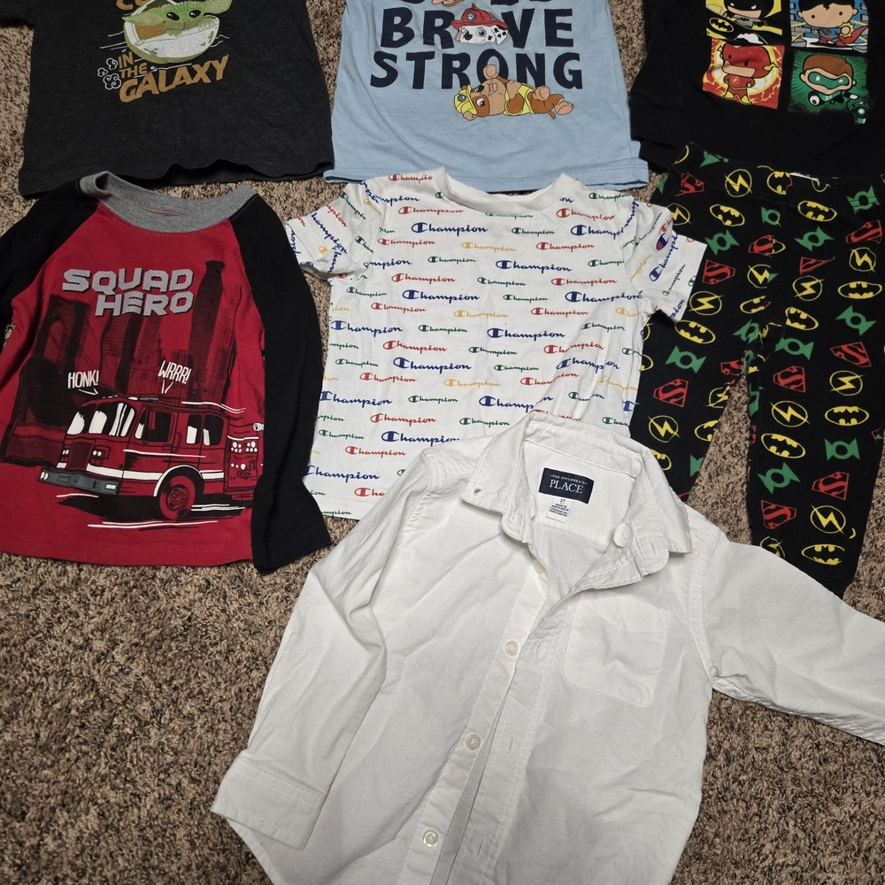 *Size 2* Bundle Of 7* 6 Tops & 1 Pair of Pants*